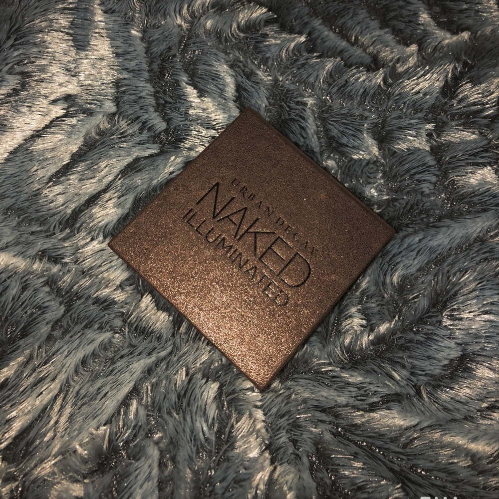 💛urban decay naked illuminated / shade:lit